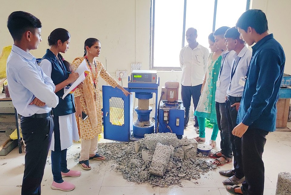 MECHANICS OF STRUCTURE LAB