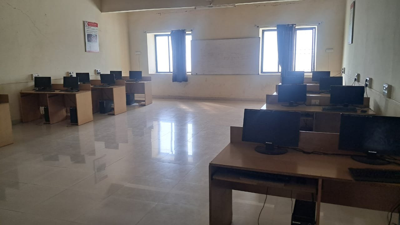 Database Management & Analytics (DBMA) Lab.(C3F009)